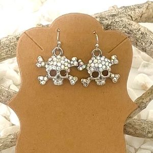 Skull rhinestone earrings - NEW ITEM